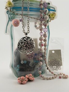 Mystery Jewelry Jar 🏺 Filled with Wearable Jewelry & Treasures